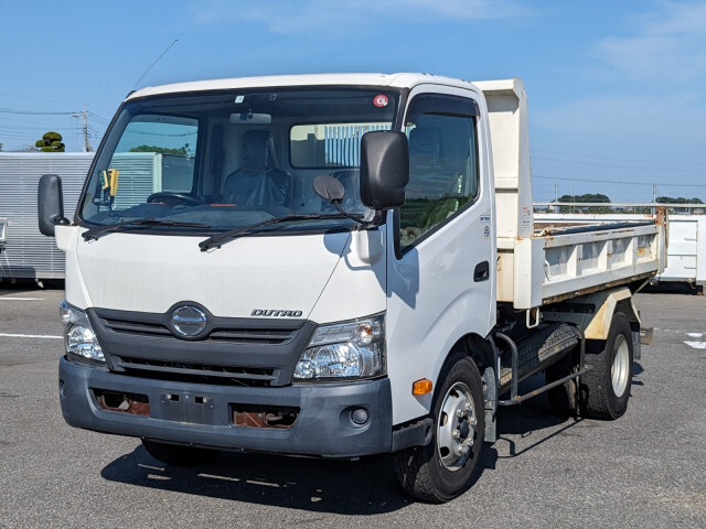 Hino DUTRO 2016