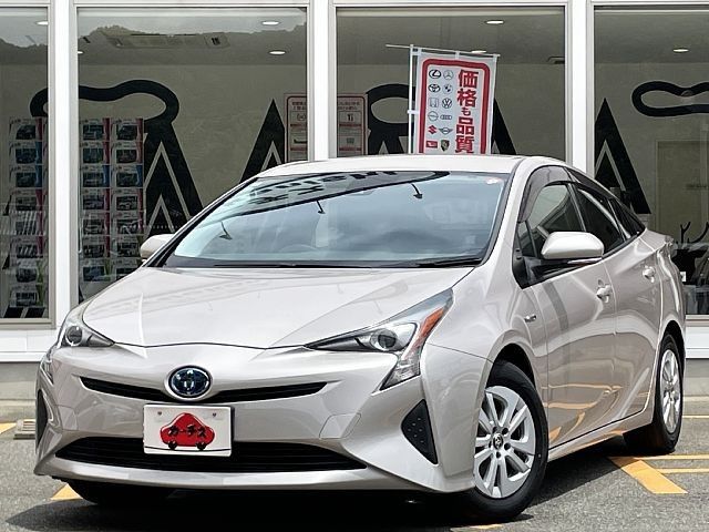 TOYOTA PRIUS 2016