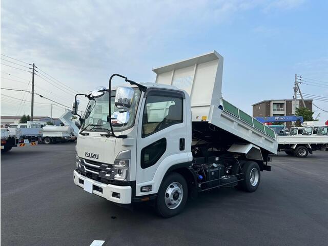 Isuzu FORWARD 2023