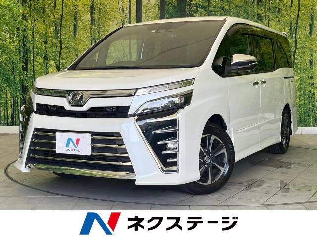 TOYOTA VOXY 2018