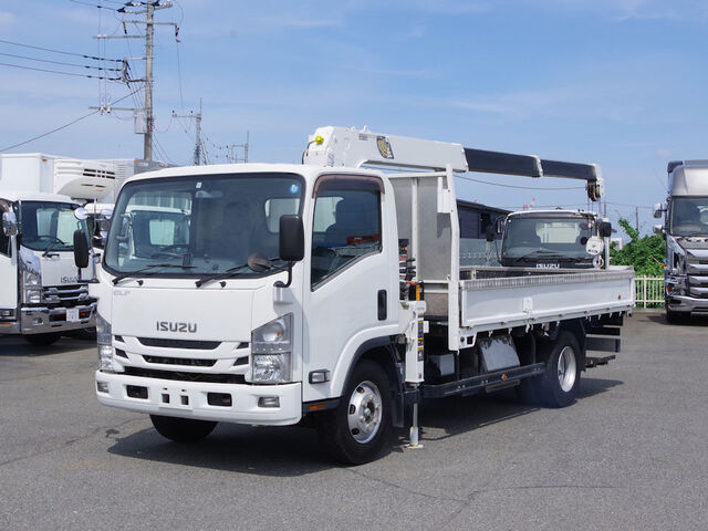 Isuzu ELF 2018