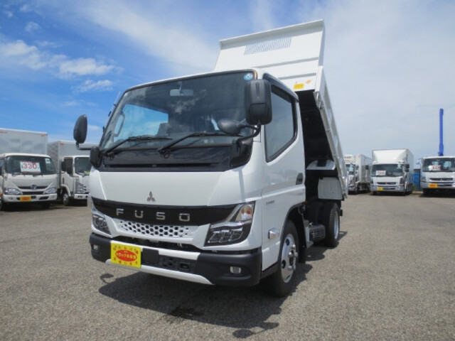 Mitsubishi CANTER 2023