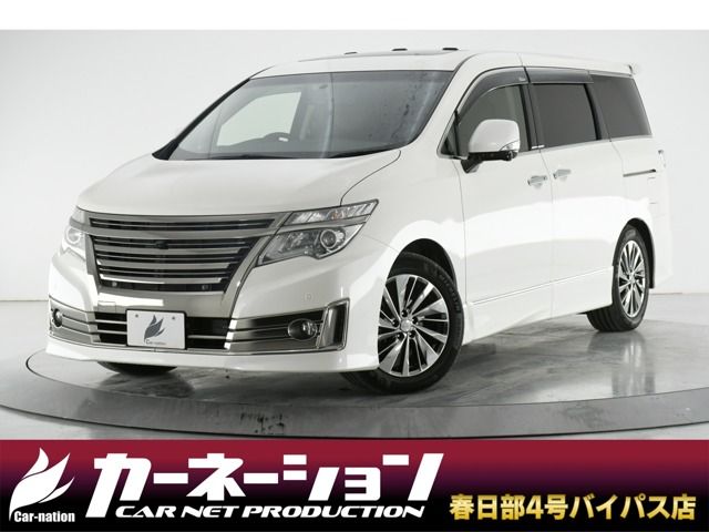 NISSAN ELGRAND  4WD 2016