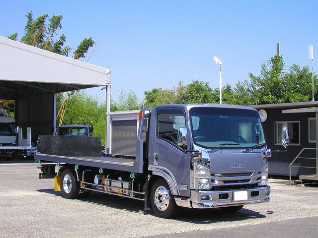 Isuzu ELF 2008