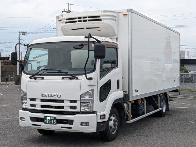 Isuzu FORWARD 2014