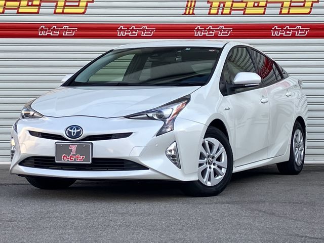 TOYOTA PRIUS 2017