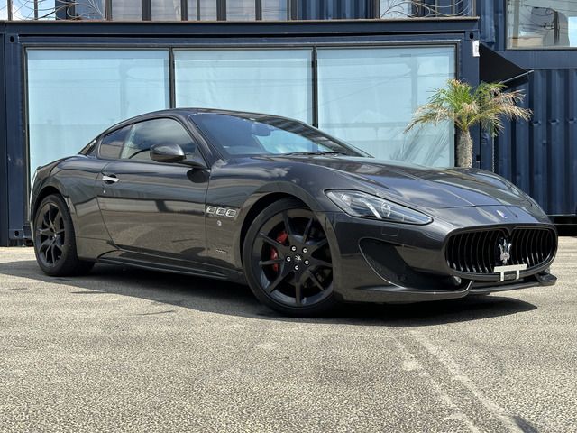 MASERATI GRANTURISMO 2016