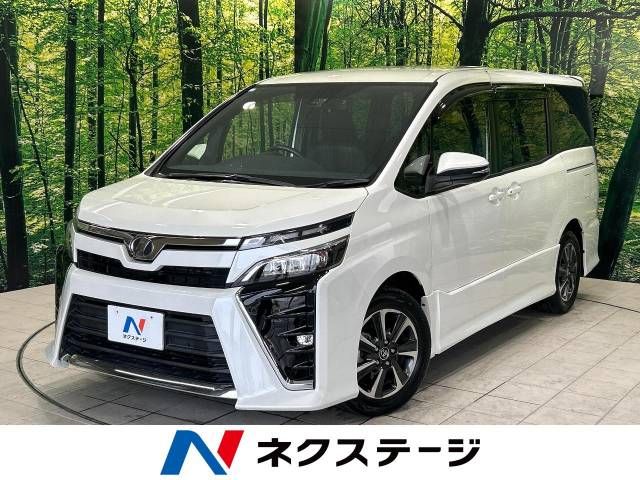 TOYOTA VOXY 2018