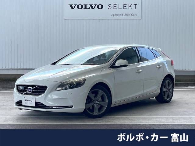 VOLVO V40 2014