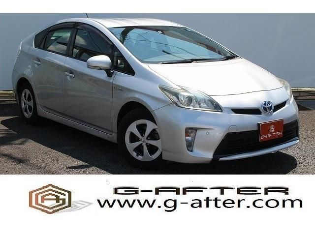 TOYOTA PRIUS 2014