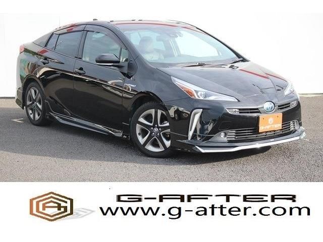 TOYOTA PRIUS 2019