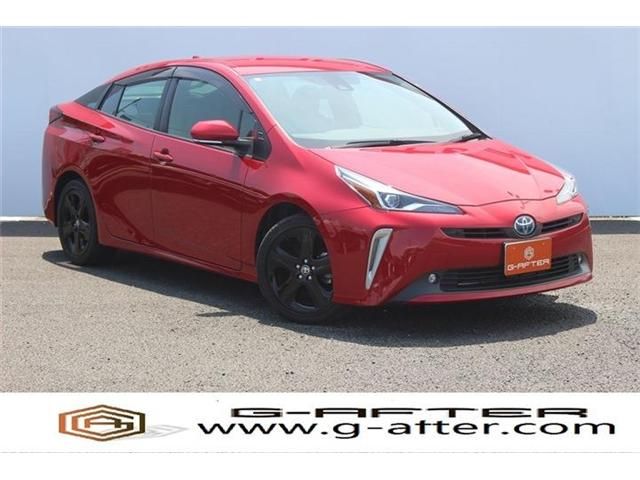 TOYOTA PRIUS 2021