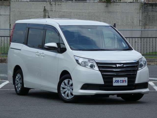 TOYOTA NOAH 2015