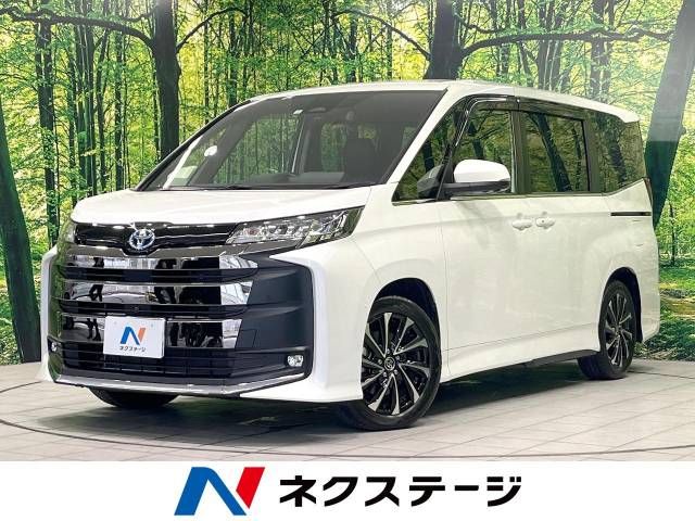 TOYOTA NOAH HYBRID 2022