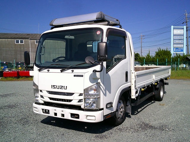 Isuzu ELF 2017