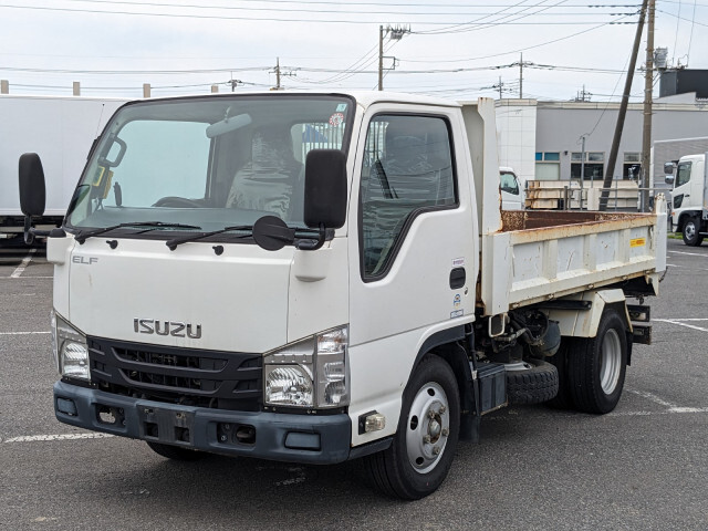 Isuzu ELF 2016