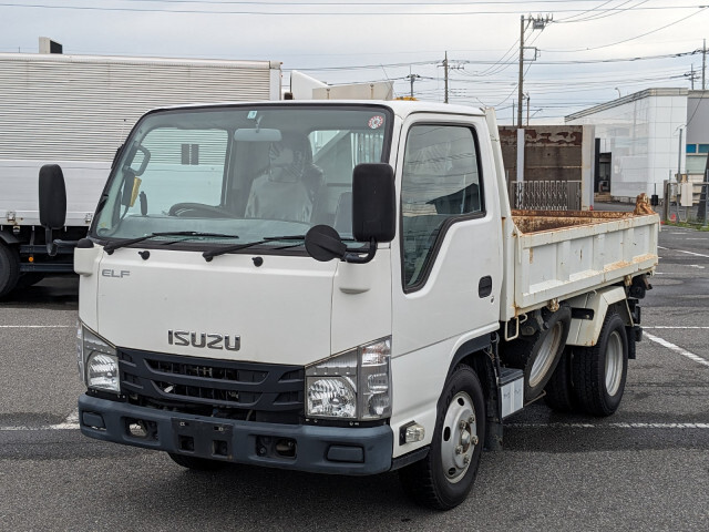 Isuzu ELF 2017