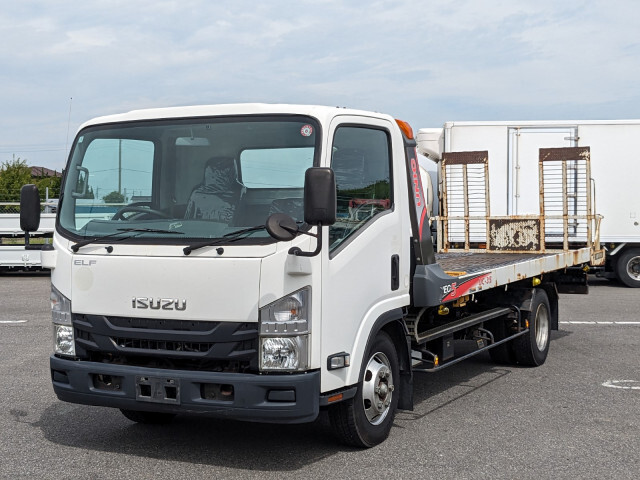 Isuzu ELF 2015