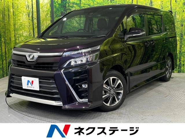 TOYOTA VOXY 2017