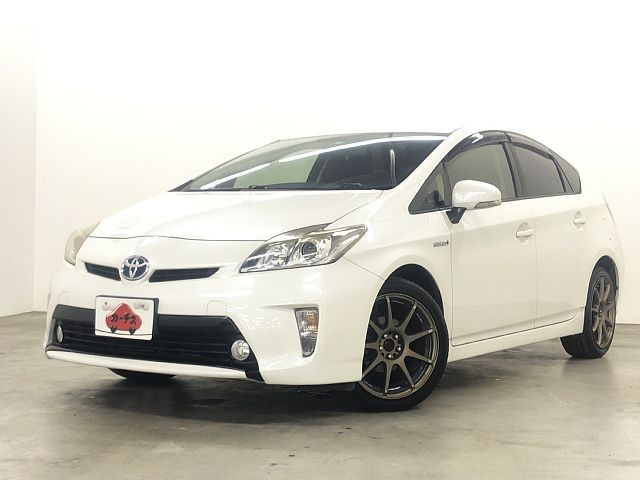 TOYOTA PRIUS 2013