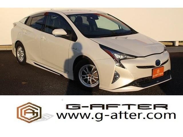 TOYOTA PRIUS 2016