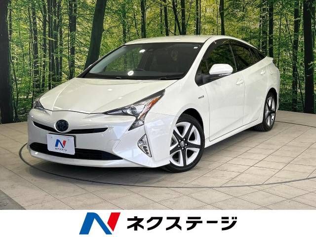 TOYOTA PRIUS 2016