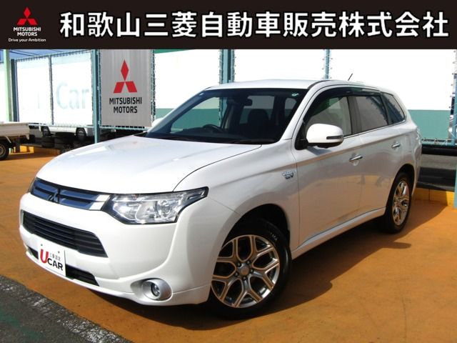 MITSUBISHI OUTLANDER PHEV 2013