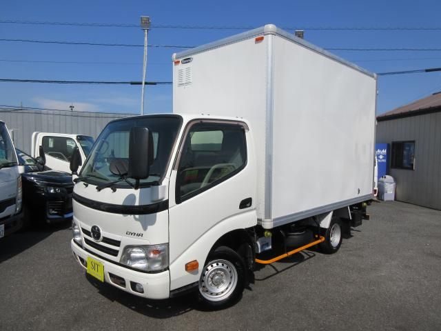 TOYOTA DYNA 2015