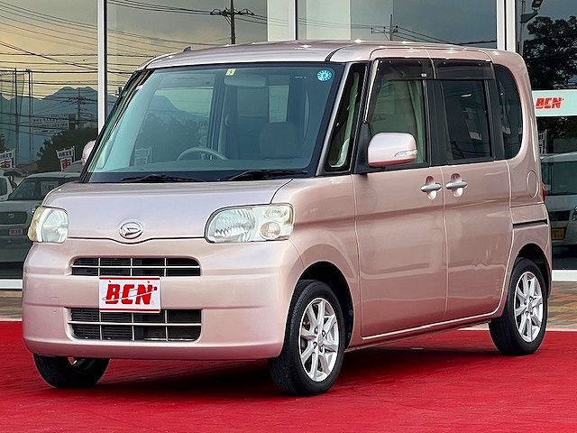 DAIHATSU TANTO 2011