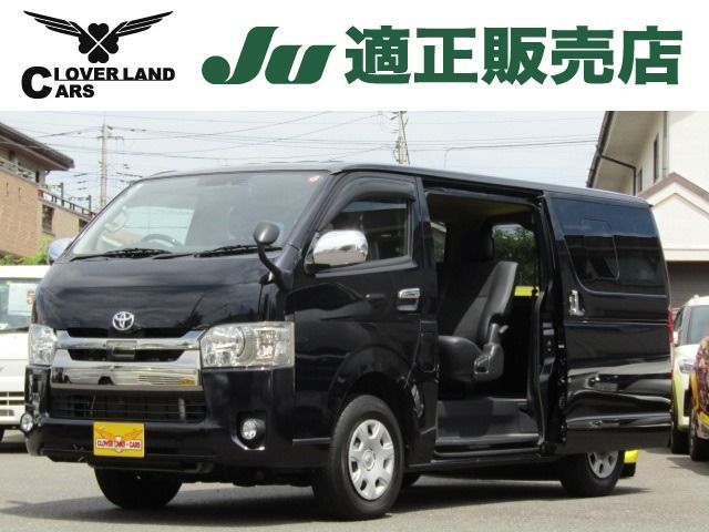 TOYOTA HIACE van 4WD 2018