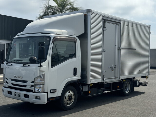 Isuzu ELF 2019