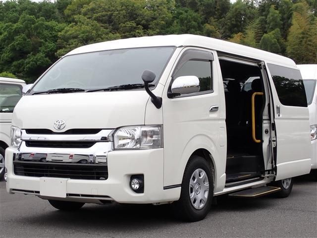 TOYOTA HIACE wagon 2019