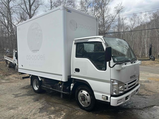 ISUZU ELF 2015