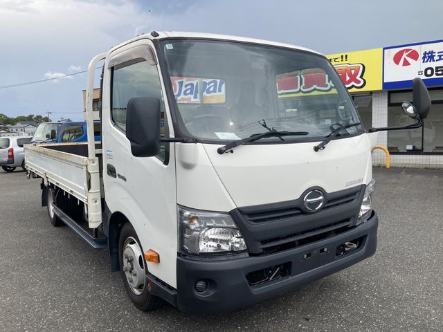 HINO DUTRO 2017