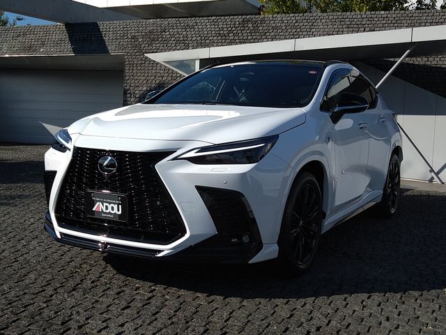 TOYOTA LEXUS NX350h 2023