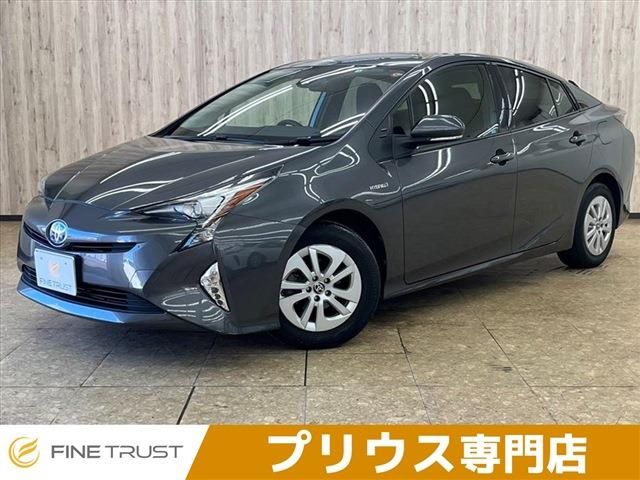 TOYOTA PRIUS 2016