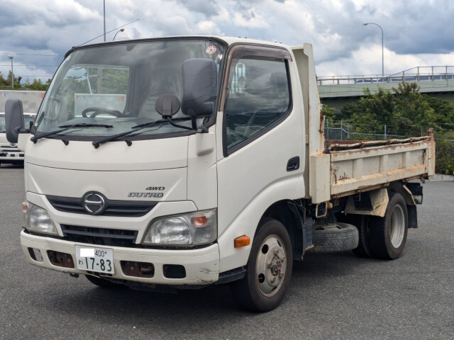 Hino DUTRO 2013