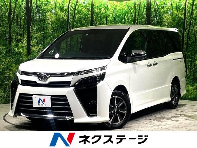 TOYOTA VOXY 2017