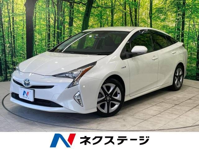 TOYOTA PRIUS 2017