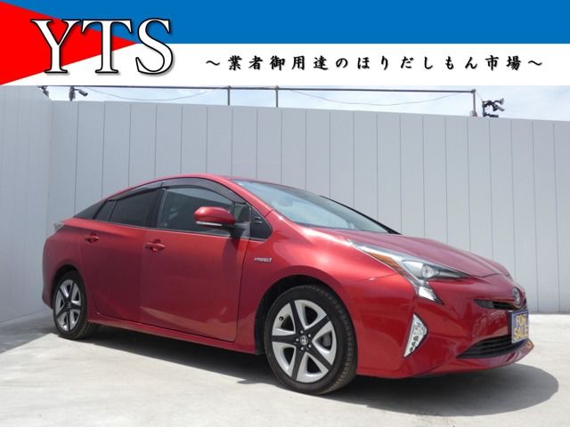 TOYOTA PRIUS 2016