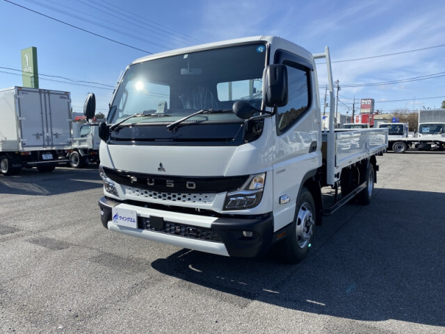 Mitsubishi CANTER 2024