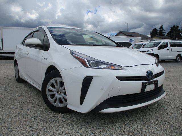 TOYOTA PRIUS 2019