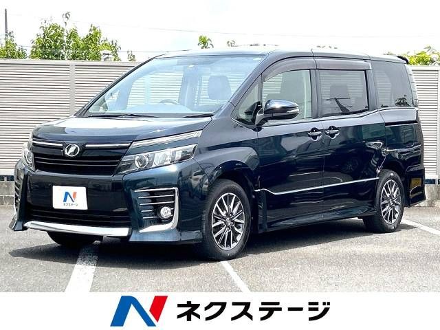 TOYOTA VOXY 2014