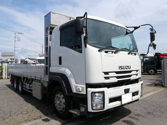 Isuzu FORWARD 2018