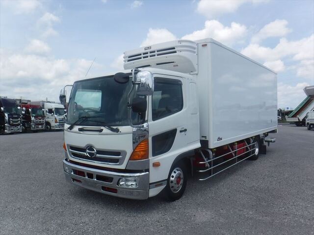 Hino RANGER 2016