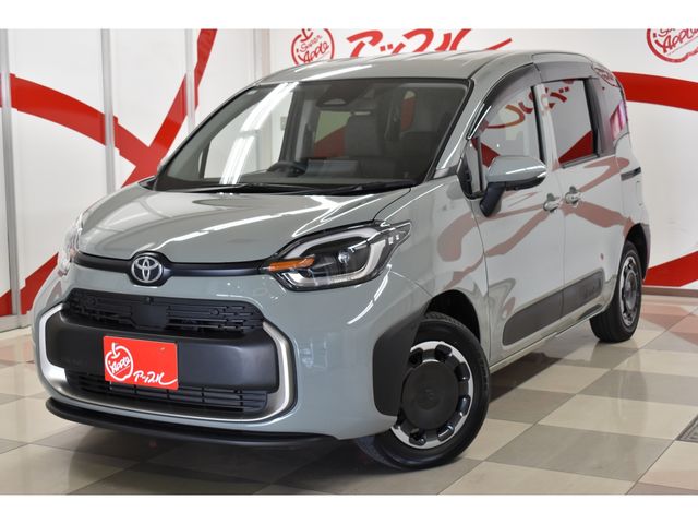 TOYOTA SIENTA HYBRID 2021