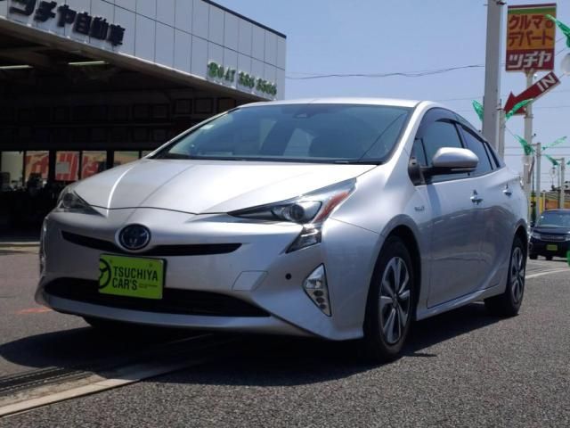 TOYOTA PRIUS 2017