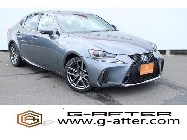 TOYOTA LEXUS IS300h 2016