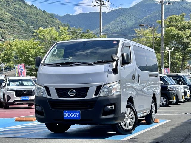 NISSAN NV350 CARAVAN 2017