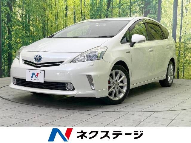 TOYOTA PRIUS ALPHA 2011